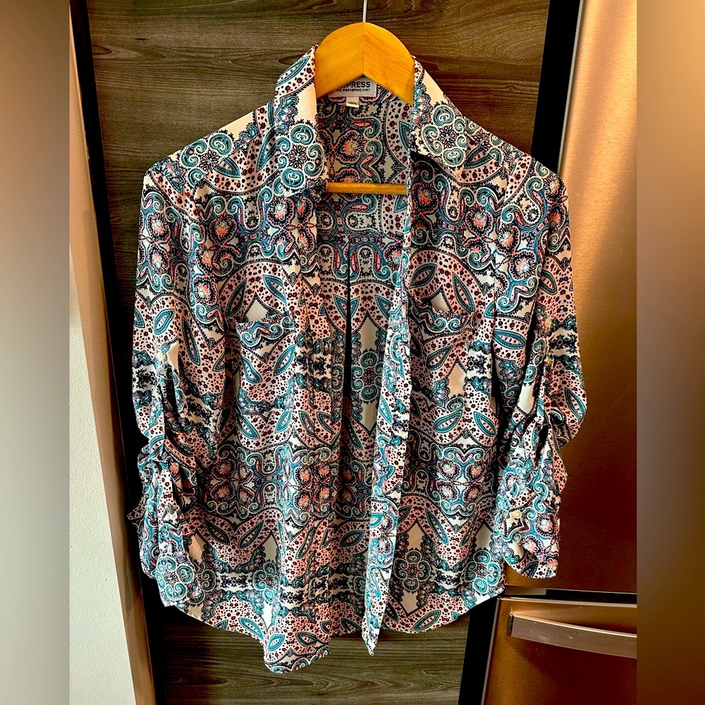 Express Portofino Shirt. Size small.